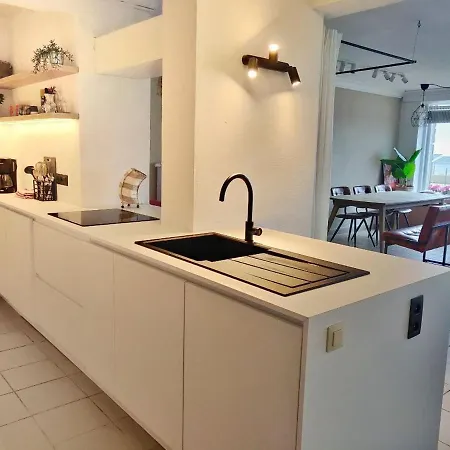 Seaview Eclectic Apartament *